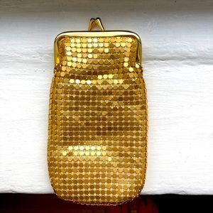 Vintage Whiting & Davis Gold Sequin Clutch